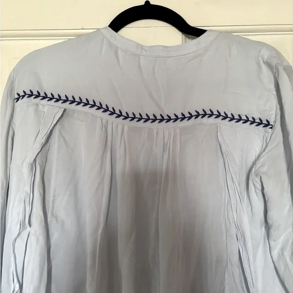 Anthropologie Akemi and Kin embroidered top - Picture 4 of 5